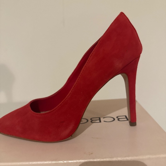 BCBG eneration red heels - Picture 3 of 3